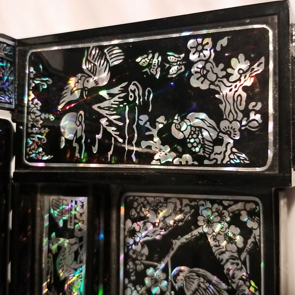 Vintage Black Jewelry Organizer with Iridescent shimmer - Picture 9 of 16